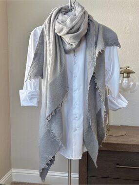 Kinross Silver Gray Cashmere Scarf